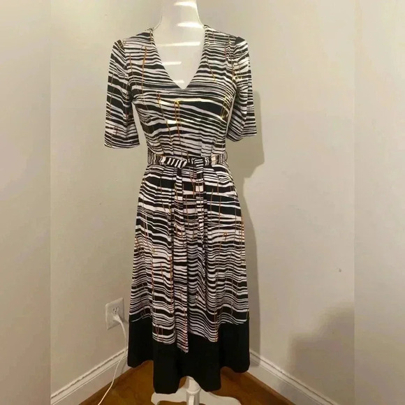 Hobbs London Amelia Abstract Striped MIDI Dress Tie Waist Size 2 - Picture 2 of 10